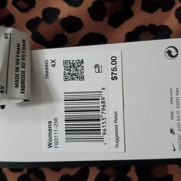 Nike Leopard Sweatshirt (Unisex) - Picture 4 of 5